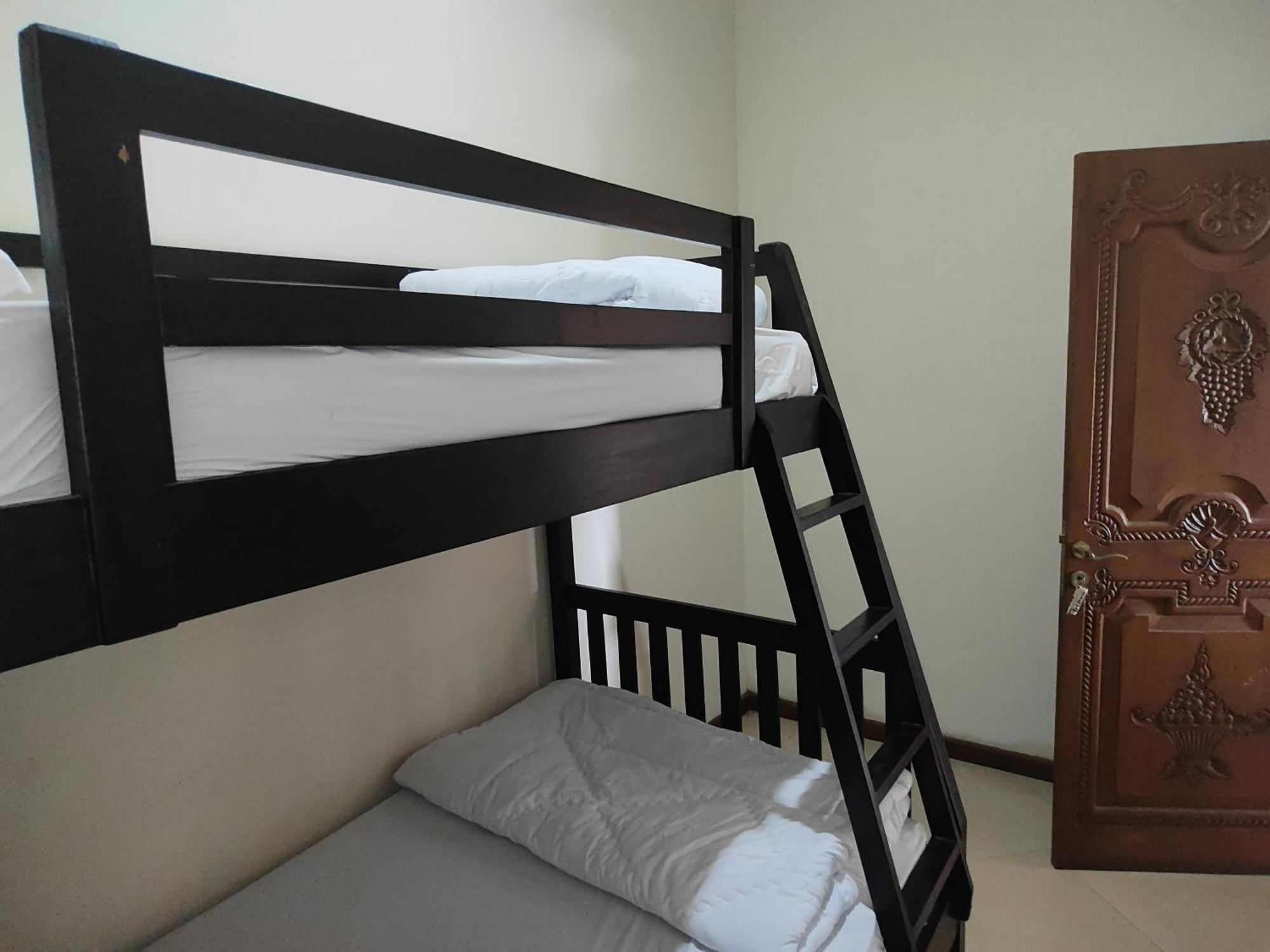 Tirto 27 Homestay Yogyakarta Exterior photo